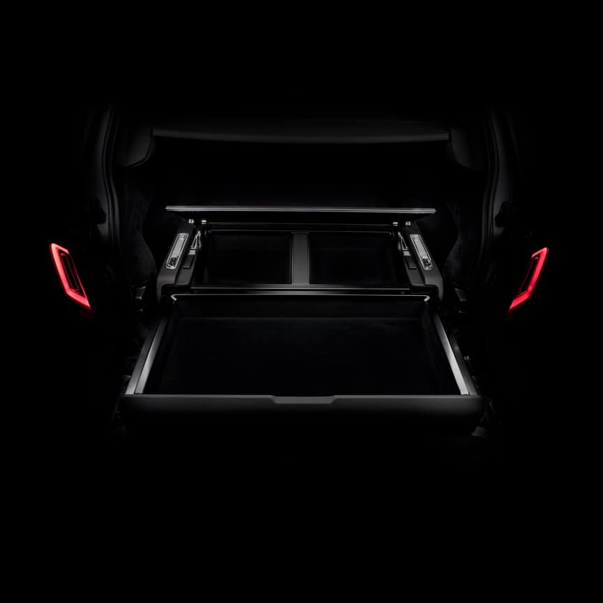 <p>Secure, private and supremely versatile. Cullinan Recreation Module provides automatically deployable storage compartments latched into the boot floor. 48 litres of internal storage space can be effortlessly opened out at the touch of a button. The exterior is perfectly matched to the carpet colour. Suited to storing a range of leisure items it offers the most flexible unique storage solution. For the ultimate in organisation simply purchase the Utility Bags to easily transport from car to home or work. With Cullinan Recreation Module, endless possibilities await.<br>
<br>
</p>