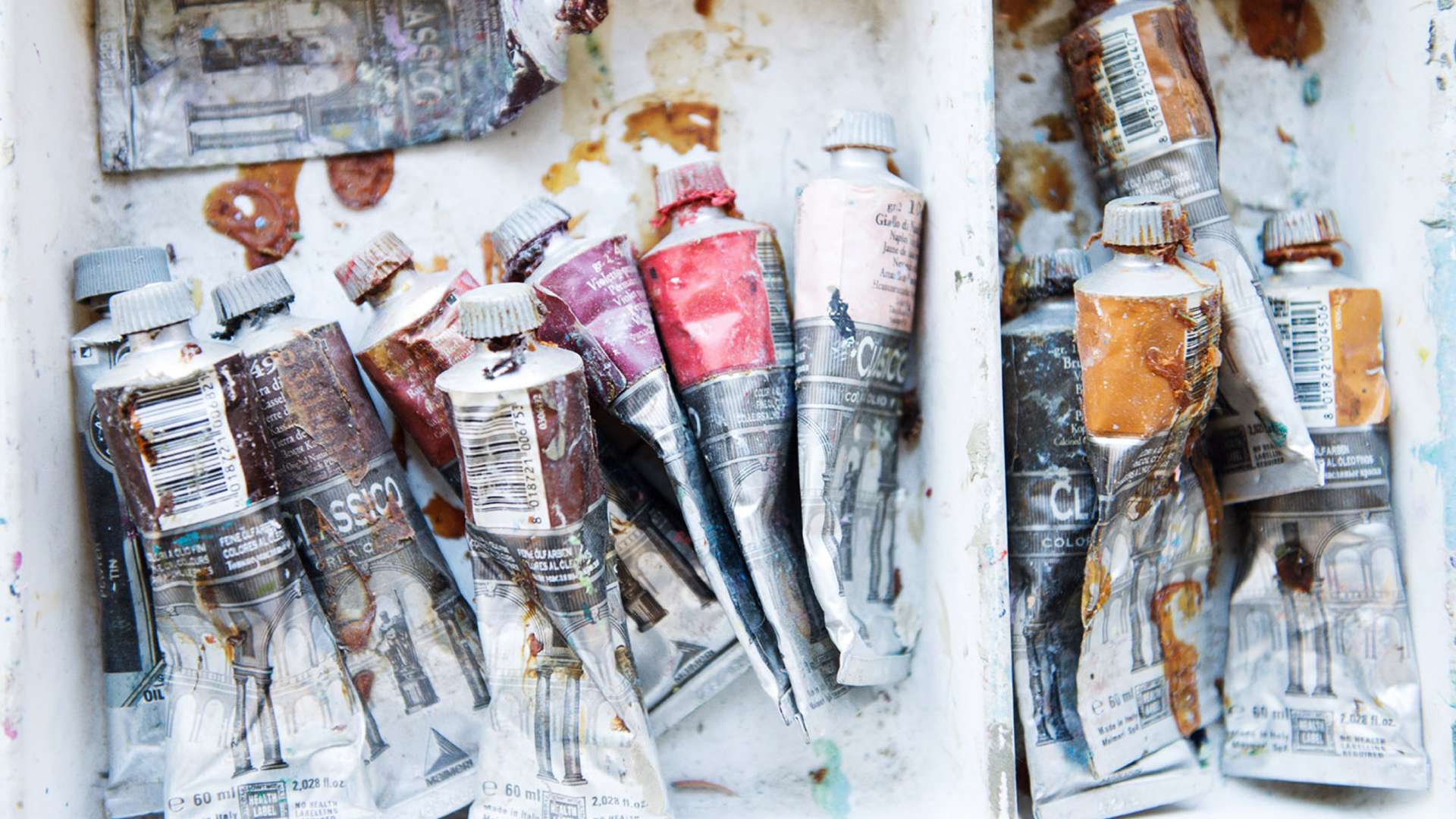 A close up of some of the paints Liang Yanwei used to create a Bespoke Phantom Gallery masterpiece