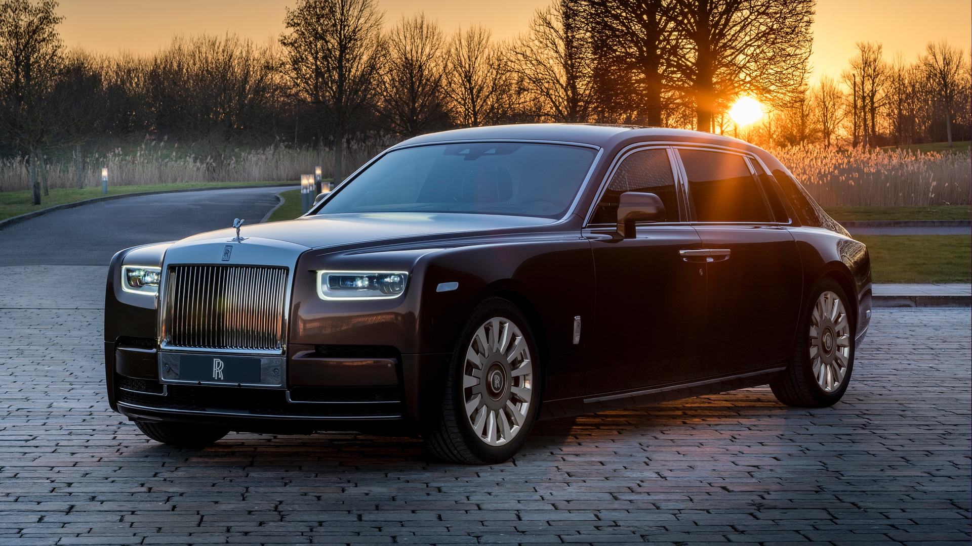 Front side view of copper Rolls-Royce Phantom Extended Wheelbase