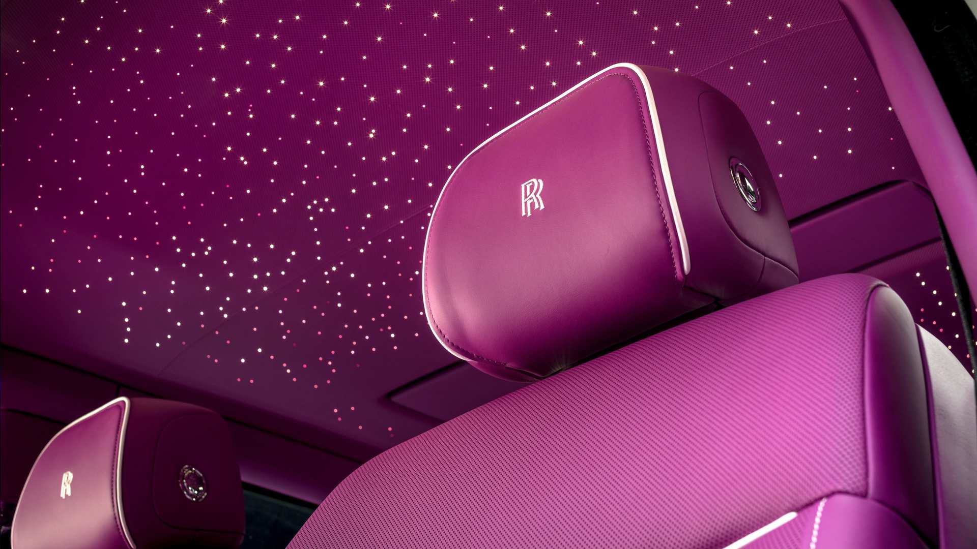 Headrest and starlight in fux Phantom Extended Wheelbase