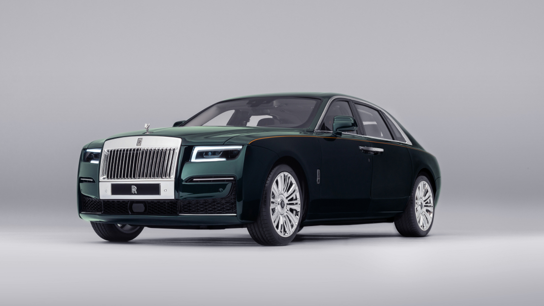 Front three quarter view of Green Ghost Extended in studio backdrop