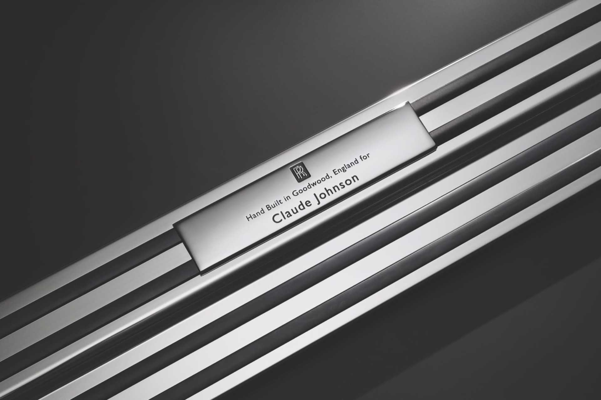 Bespoke treadplates available to be personalised with a message or insignia for all Rolls-Royce Phantom motor car models