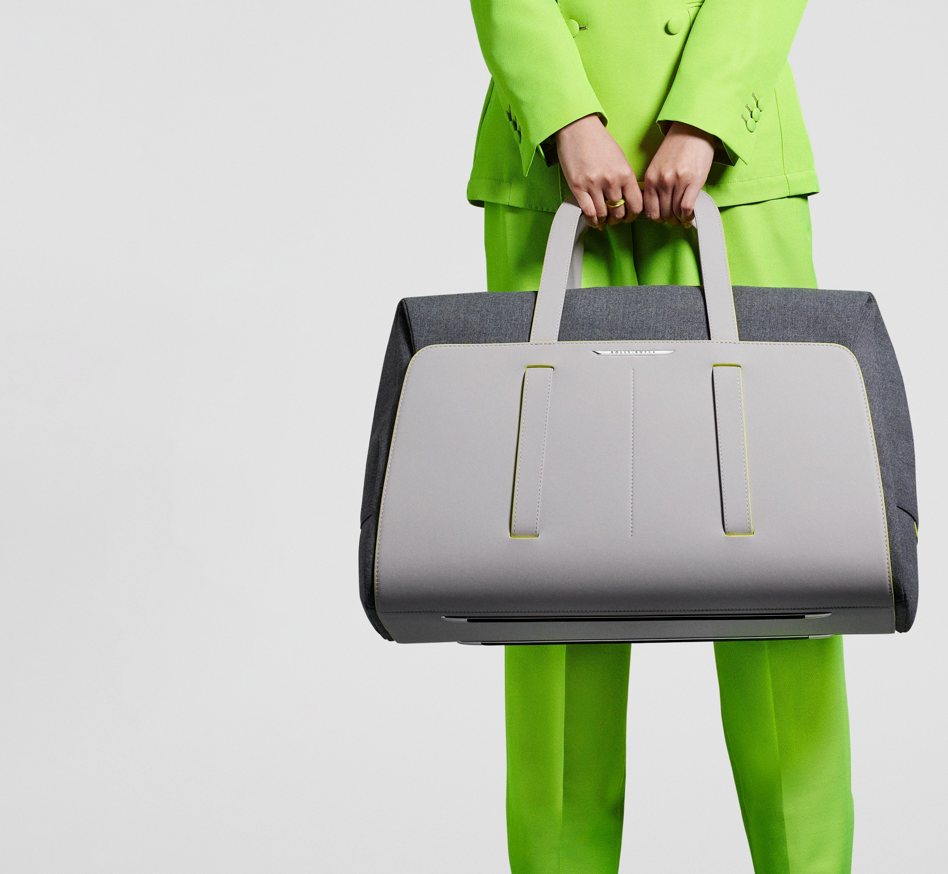 48 Hr Weekender bag in grey and lime