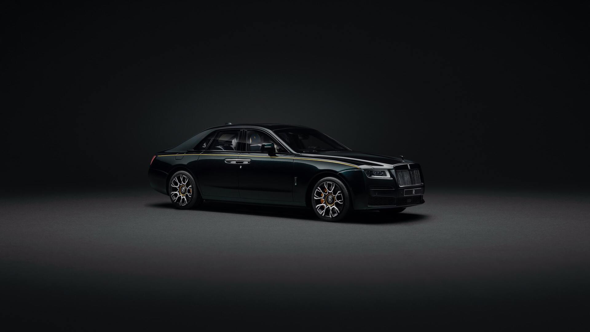 1:18 scale model of the Rolls-Royce Black Badge Ghost motor car in Dark Emerald