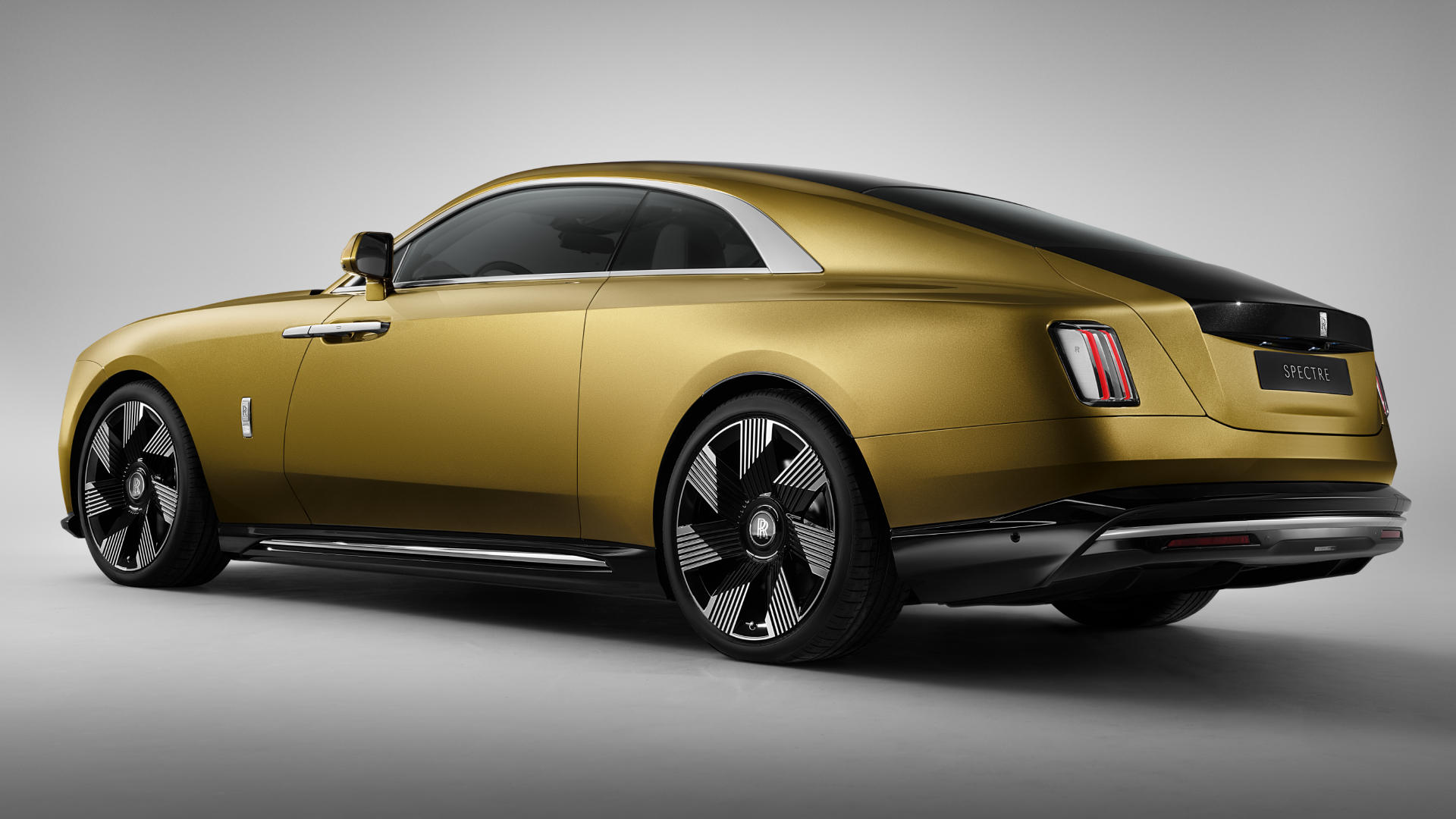 Side profile shot of Spectre in a gray background